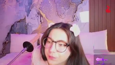 Snapshot of alice_cute77 chatting on 05.27.26 Mey online show from 05.27.26