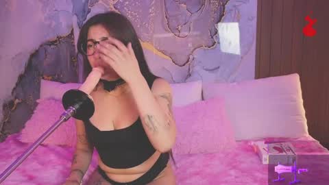 Snapshot of alice_cute77 chatting on 05.30.26 Mey online show from 05.30.26