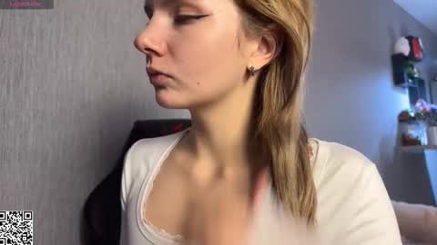 My name is Alice find out about me in the Fansly  online show from 10.13.25