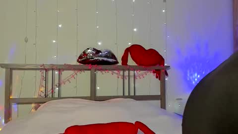 Snapshot of alice_hotlikefire chatting on 11.22.25 Hot Like Fire online show from 11.22.25