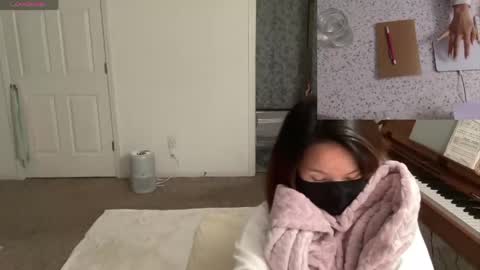 Alice Lee online show from 04.13.26