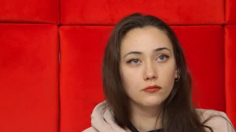 Snapshot of alice_munro chatting on 01.09.25 AliceMunro online show from 01.09.25