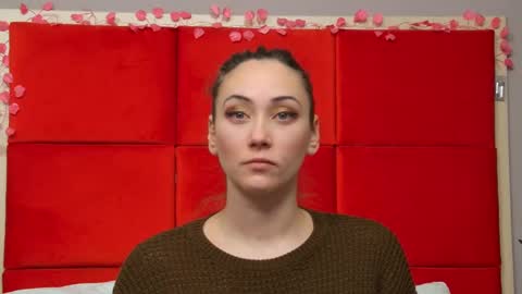 Snapshot of alice_munro chatting on 03.04.25 AliceMunro online show from 03.04.25