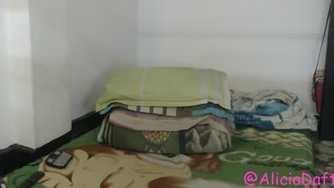 Snapshot of alice_psilocybe_sabina420 chatting on 07.27.26 Alicia Aldara online show from 07.27.26