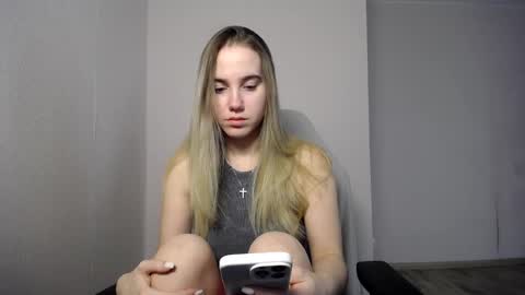 Snapshot of alice_rays_ chatting on 01.18.26 Alice online show from 01.18.26