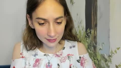 Snapshot of alice_sincere chatting on 05.31.26 Alice Love you all online show from 05.31.26