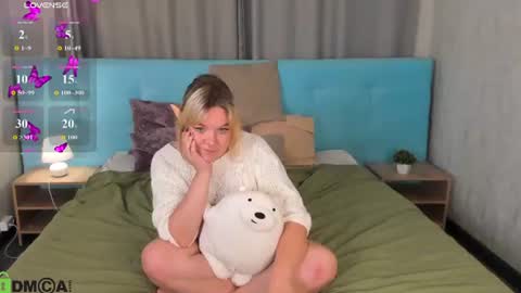 Snapshot of alice_suun chatting on 07.28.26 Alice at the end of my broadcast I whom when will I be online again gtm7 online show from 07.28.26