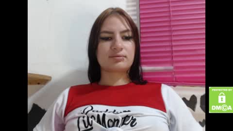 Snapshot of alice_trinity chatting on 01.08.25 Alice online show from 01.08.25