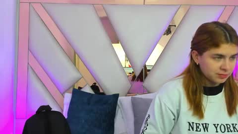 AliceCruz online show from 06.04.26