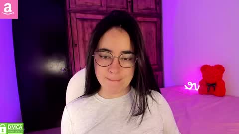Snapshot of alicee_2 chatting on 04.22.26 Aliceee .. 97YP9VWGZHrefnav wishlist lists 1 online show from 04.22.26