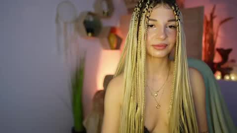 Alicee Kiss online show from 12.29.24