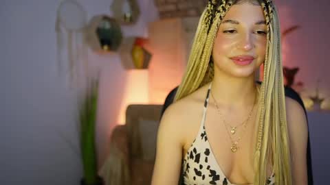 Alicee Kiss online show from 01.03.25