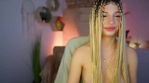 Alicee Kiss online show from 01.06.25