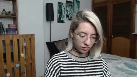 alicee_logan_ online show from 04.27.26