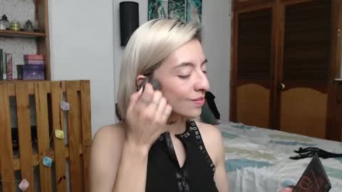 alicee_logan_ online show from 05.16.26