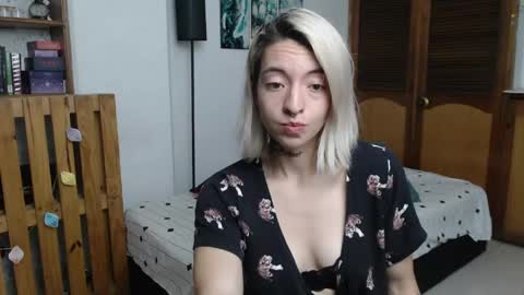 alicee_logan_ online show from 05.25.26