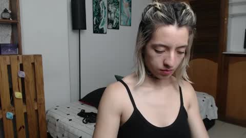 alicee_logan_ online show from 05.28.26