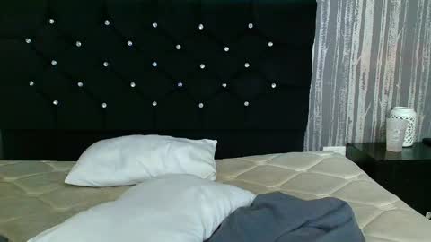 alicee_moonn online show from 04.14.26