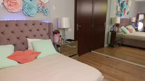 AliceHadley online show from 02.04.26