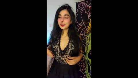 Alicekingdom online show from 01.11.26