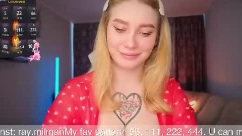 Snapshot of alicemilman chatting on 06.25.26 Alice online show from 06.25.26