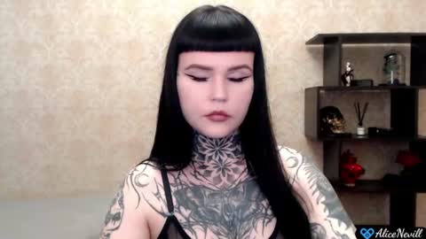 Snapshot of alicenevill chatting on 06.29.26 Alice online show from 06.29.26