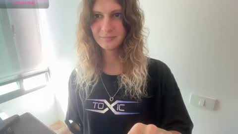 AlicePinkhead online show from 02.05.26