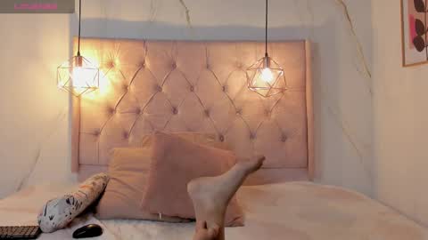 Alice Pol  online show from 02.14.25