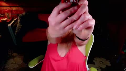 Snapshot of alicescuriosity chatting on 11.21.25 Alices Curiosity online show from 11.21.25