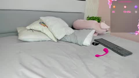          online show from 03.08.25