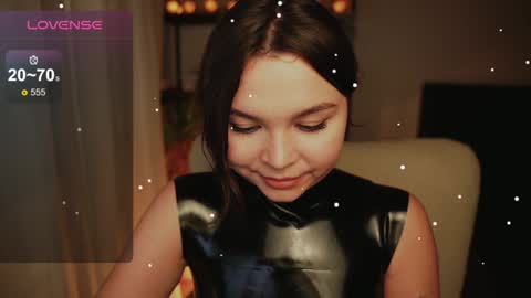 Snapshot of alicesweetlove chatting on 12.26.24 Alice online show from 12.26.24