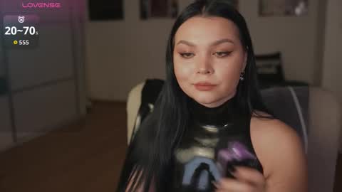 Snapshot of alicesweetlove chatting on 12.02.25 Alice online show from 12.02.25