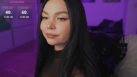 Snapshot of alicesweetlove chatting on 12.18.25 Alice online show from 12.18.25