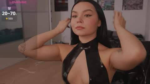 Snapshot of alicesweetlove chatting on 02.05.26 Alice online show from 02.05.26