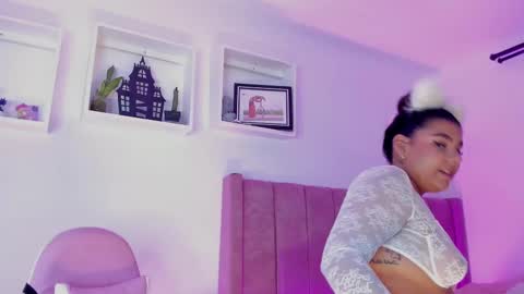 A L I C E  T H U N D E R online show from 10.17.25