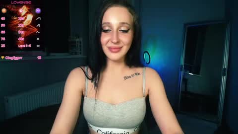 Snapshot of aliceturnon chatting on 05.07.26 Alice online show from 05.07.26