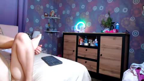 Snapshot of alicewetsquirt chatting on 07.23.26 alicewetsquirt online show from 07.23.26