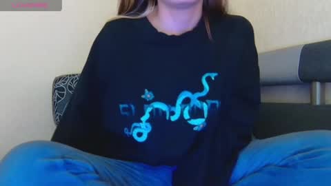 Snapshot of alicewoolfy chatting on 04.27.26 AliceWoolfy online show from 04.27.26