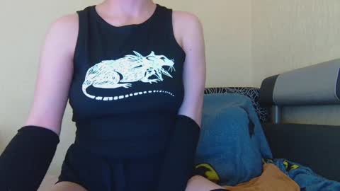 Snapshot of alicewoolfy chatting on 05.22.26 AliceWoolfy online show from 05.22.26