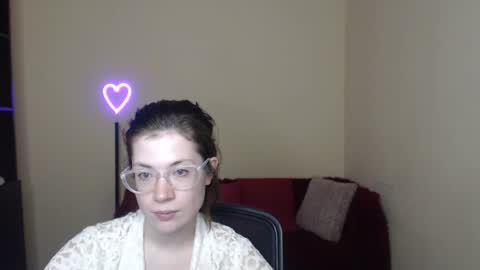 Snapshot of alicia_folow chatting on 02.06.25 Alicia online show from 02.06.25