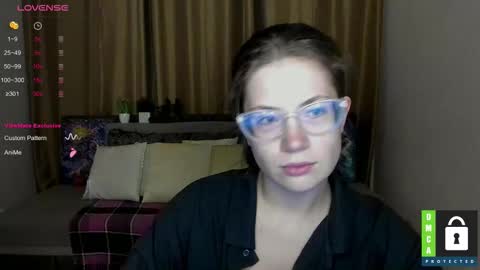 Snapshot of alicia_folow chatting on 09.28.25 Alicia online show from 09.28.25