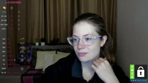 Snapshot of alicia_folow chatting on 10.02.25 Alicia online show from 10.02.25