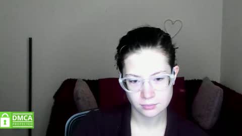 Snapshot of alicia_folow chatting on 10.18.25 Alicia online show from 10.18.25