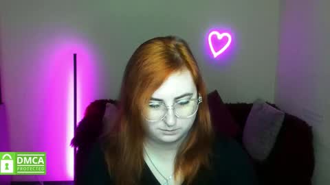 Snapshot of aliciaaared_kis chatting on 11.09.25 Alicia online show from 11.09.25