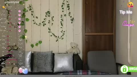 Alicia online show from 04.12.26