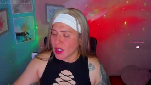 Jennyfer online show from 04.25.26