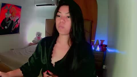 Snapshot of aliciabiden chatting on 01.08.25 aliciabiden online show from 01.08.25