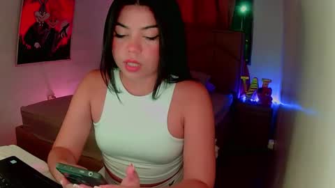 Snapshot of aliciabiden chatting on 01.15.25 aliciabiden online show from 01.15.25