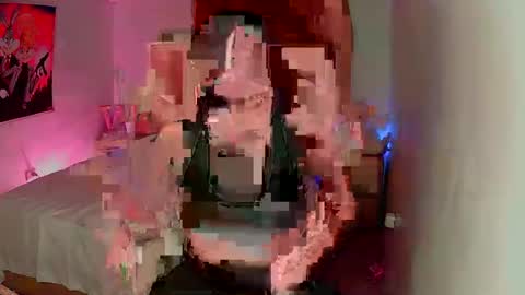 Snapshot of aliciabiden chatting on 02.04.25 aliciabiden online show from 02.04.25