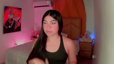 Snapshot of aliciabiden chatting on 02.04.25 aliciabiden online show from 02.04.25